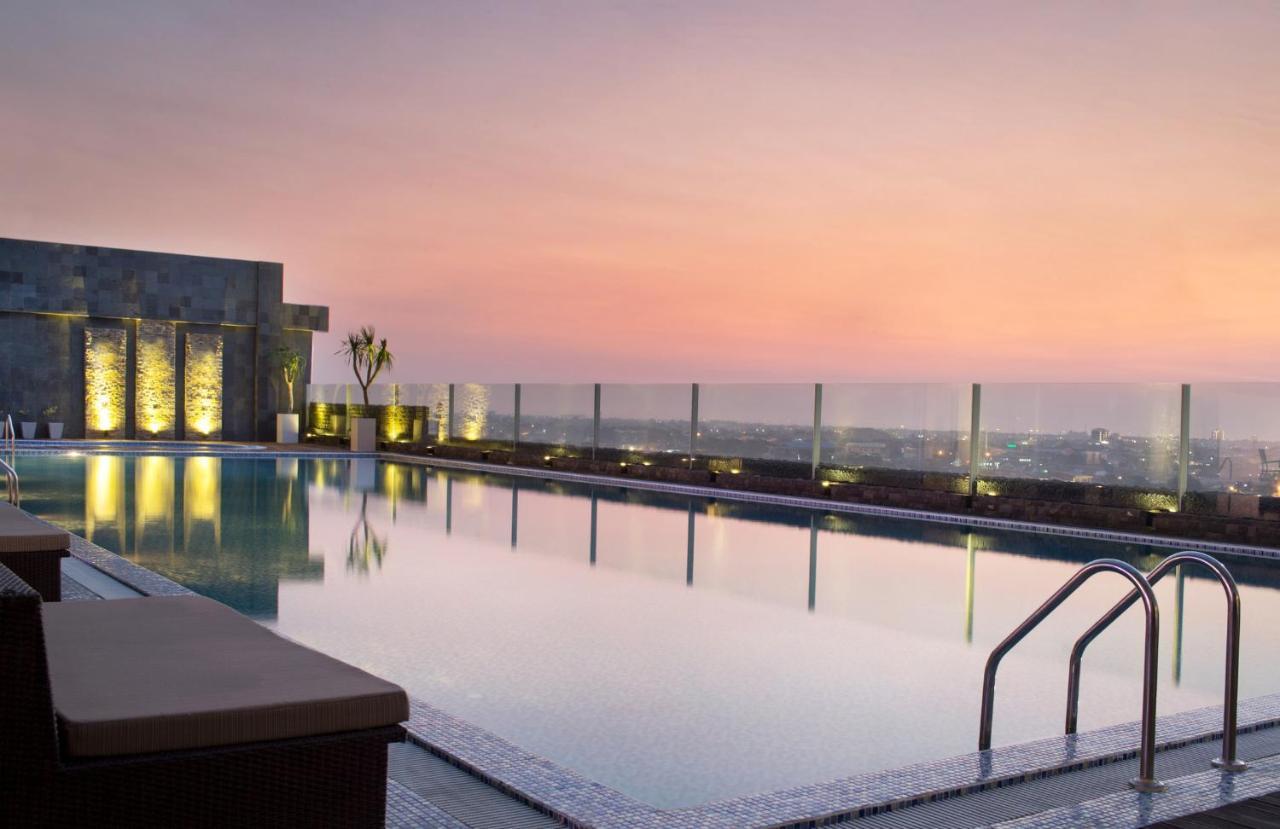 Four Points By Sheraton Makasar Exteriér fotografie