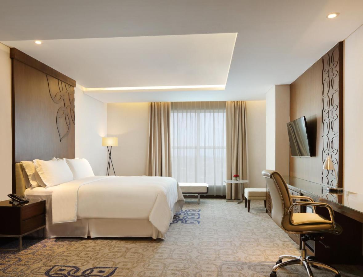 Four Points By Sheraton Makasar Exteriér fotografie