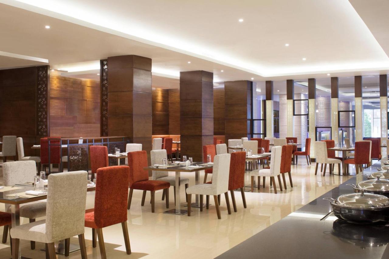 Four Points By Sheraton Makasar Exteriér fotografie