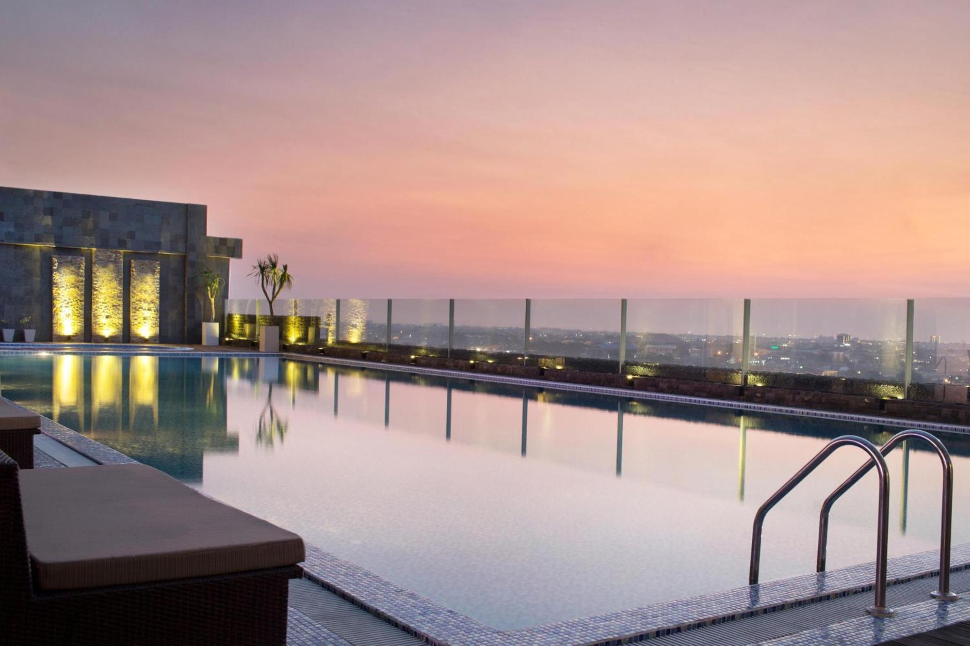 Four Points By Sheraton Makasar Exteriér fotografie