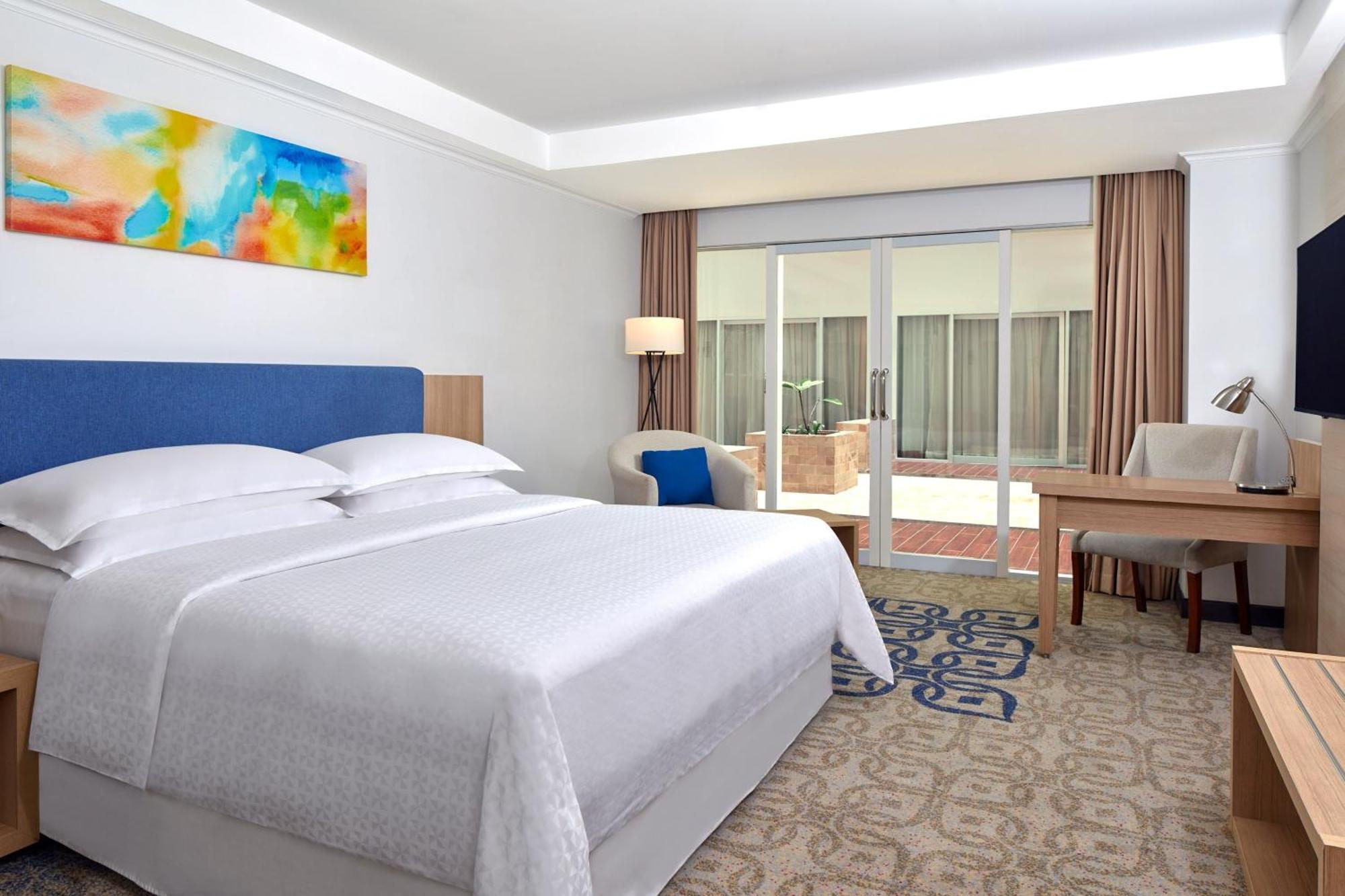 Four Points By Sheraton Makasar Exteriér fotografie