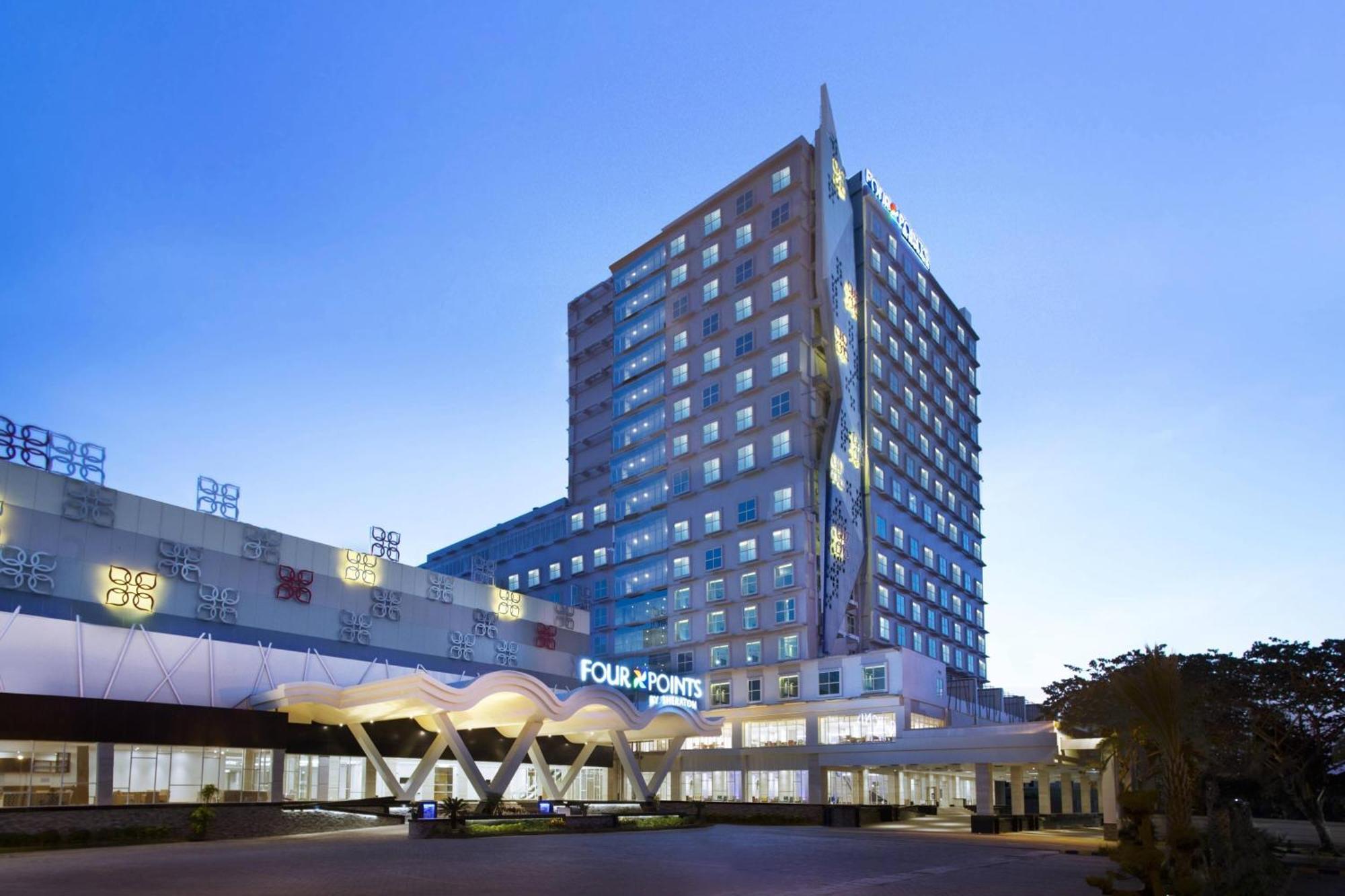 Four Points By Sheraton Makasar Exteriér fotografie