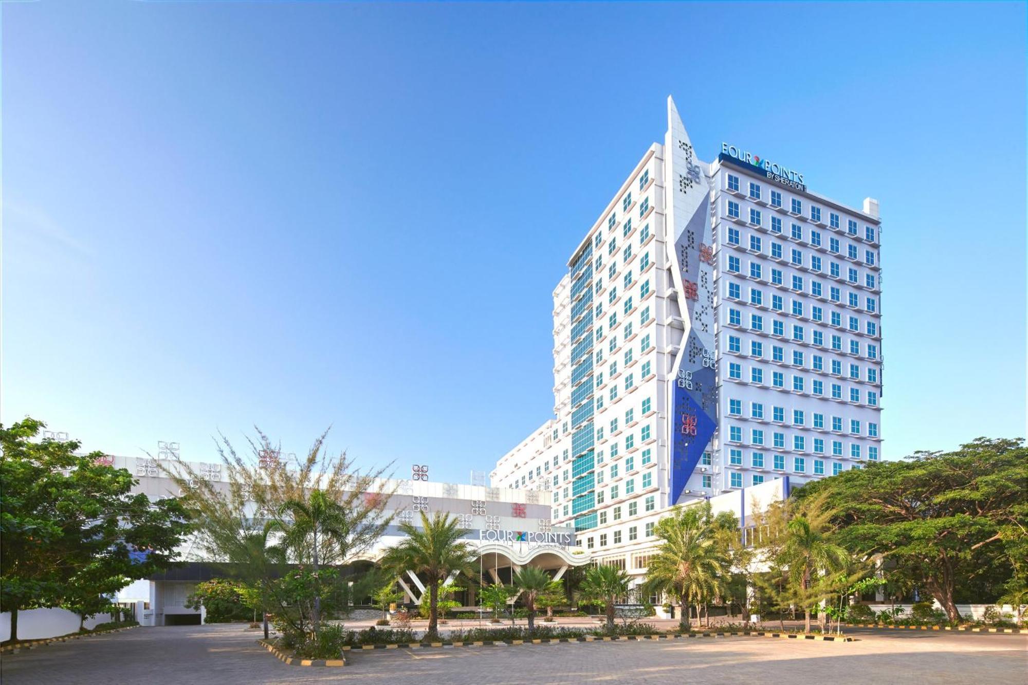Four Points By Sheraton Makasar Exteriér fotografie