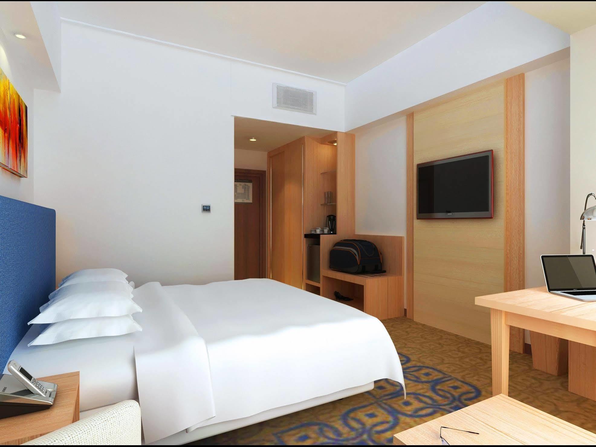 Four Points By Sheraton Makasar Exteriér fotografie
